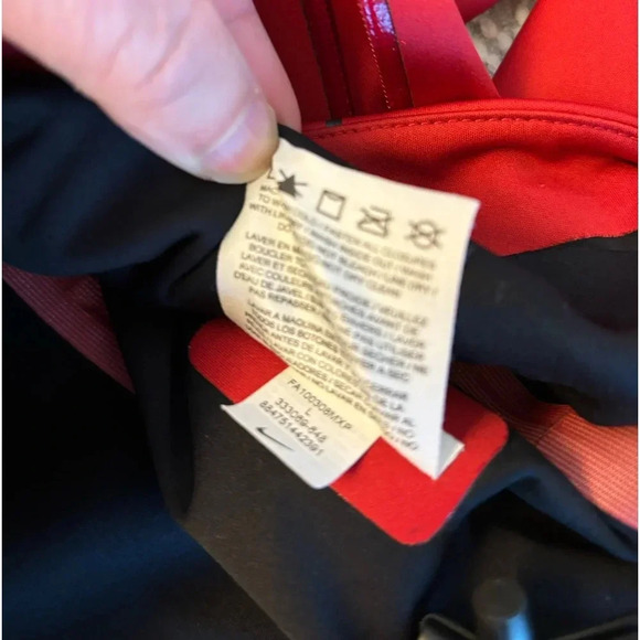 Nike Golf Jacket Storm-Fit20 Size Large (L), Ladies, Scarlett Red,Digital Dragon - Picture 11 of 12